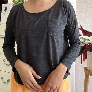 H&M long sleeve 
- size small
- great condition